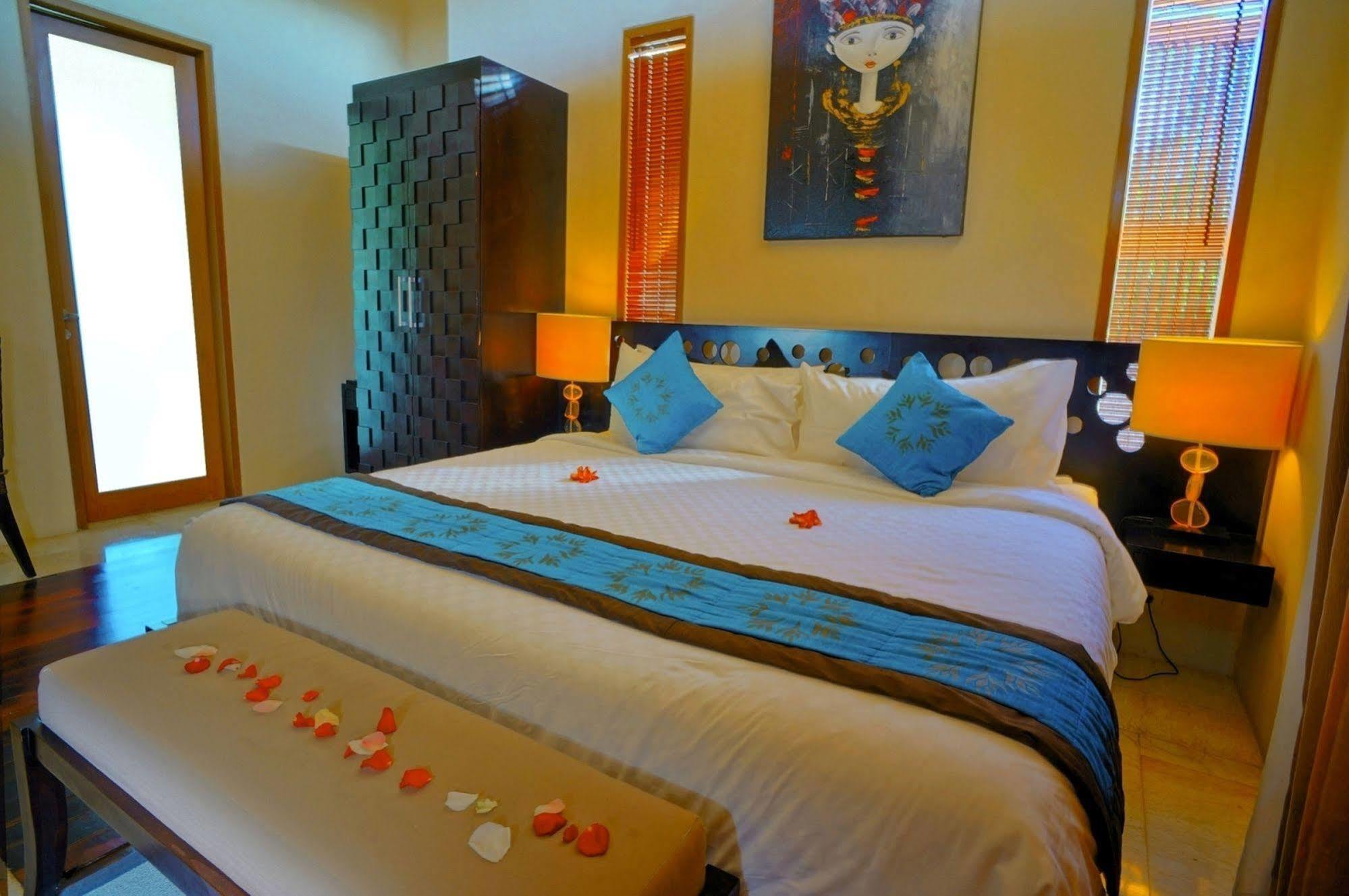 Villa Travis Seminyak  Luaran gambar