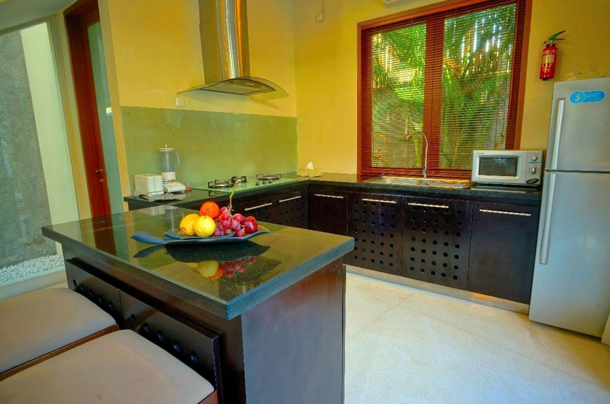 Villa Travis Seminyak  Luaran gambar