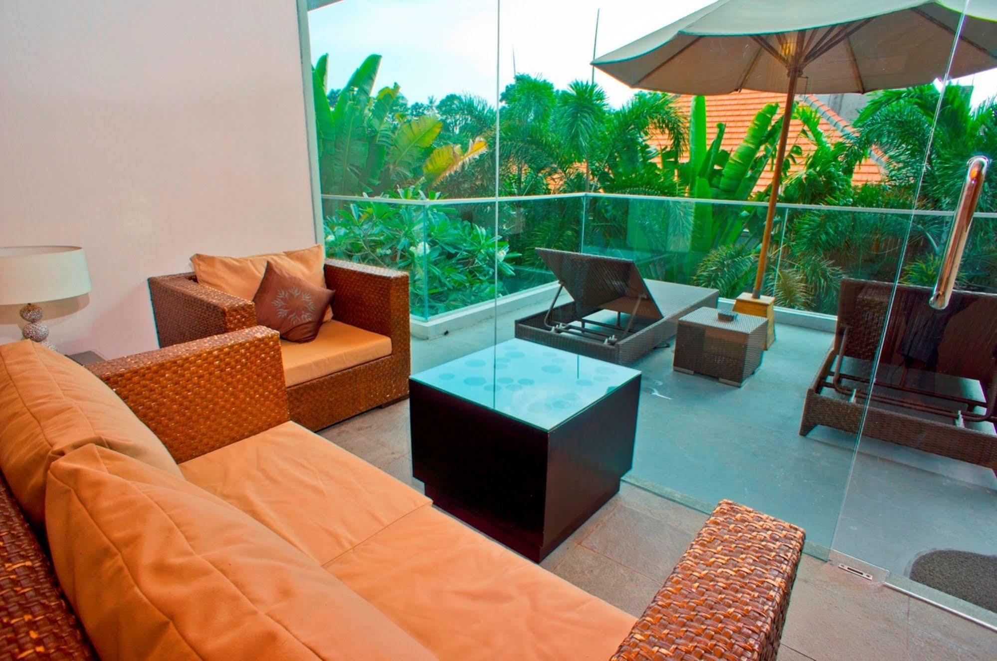 Villa Travis Seminyak  Luaran gambar