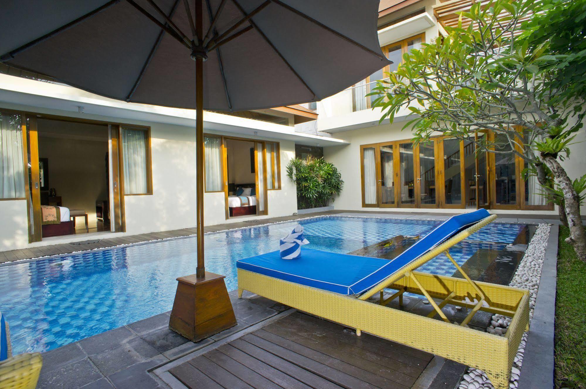 Villa Travis Seminyak  Luaran gambar
