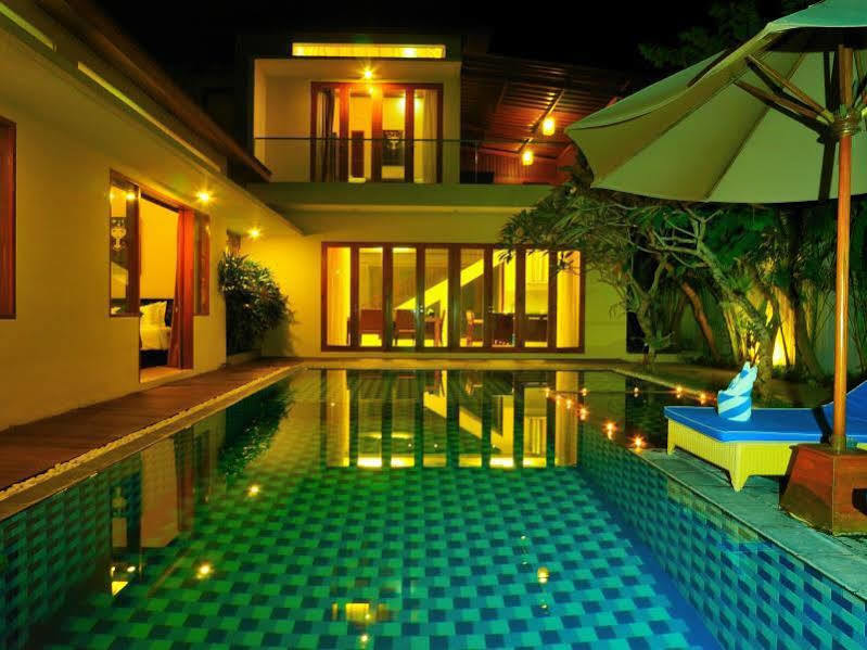 Villa Travis Seminyak  Luaran gambar